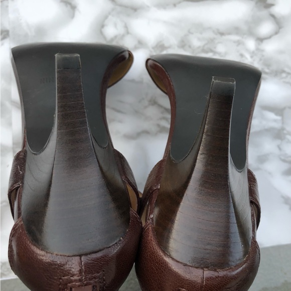 Nine West size 6.5 ladies brown leather High Heels - Picture 7 of 10